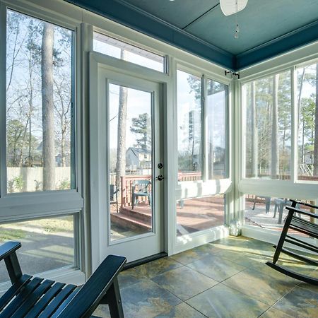 Lovely Fayetteville Home Deck And Fireplace! Luaran gambar